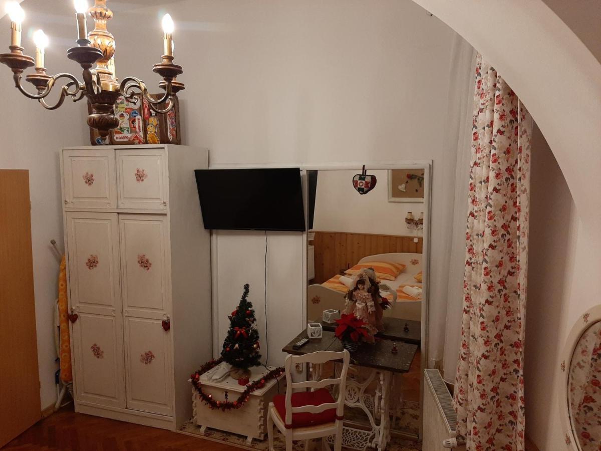 Apartmán Ducville 1 Brašov Exteriér fotografie