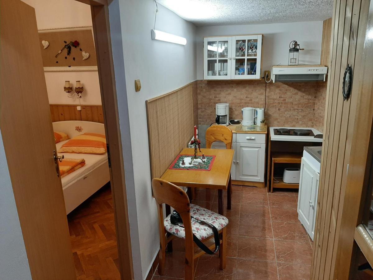 Apartmán Ducville 1 Brašov Exteriér fotografie